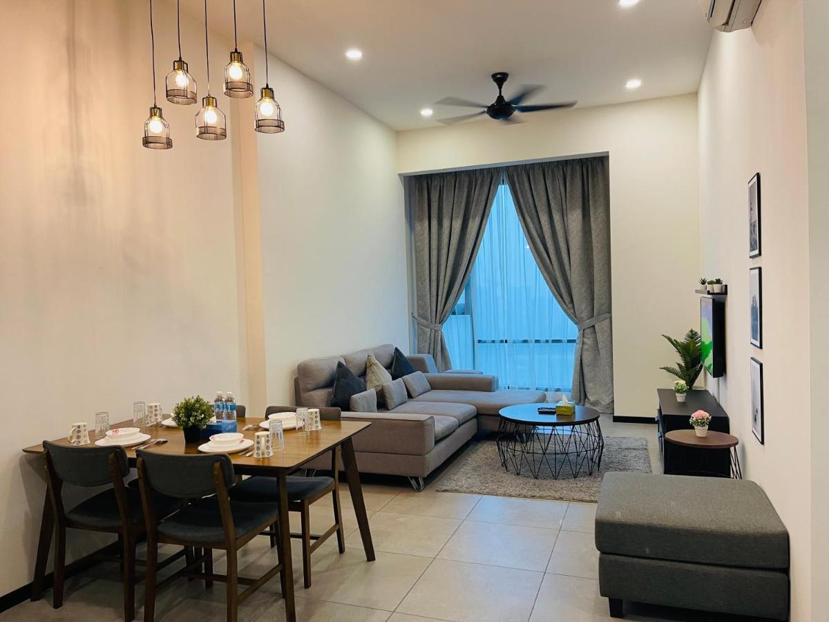 Astra At Opus Residences Куала Лумпур Екстериор снимка