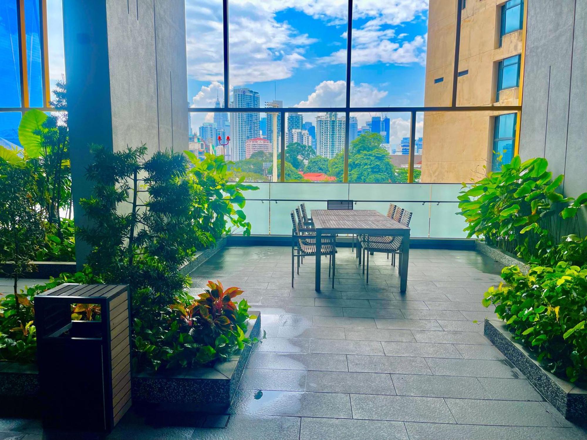 Astra At Opus Residences Куала Лумпур Екстериор снимка