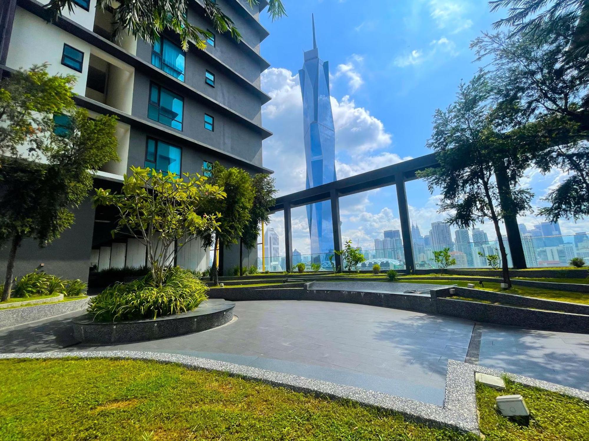 Astra At Opus Residences Куала Лумпур Екстериор снимка